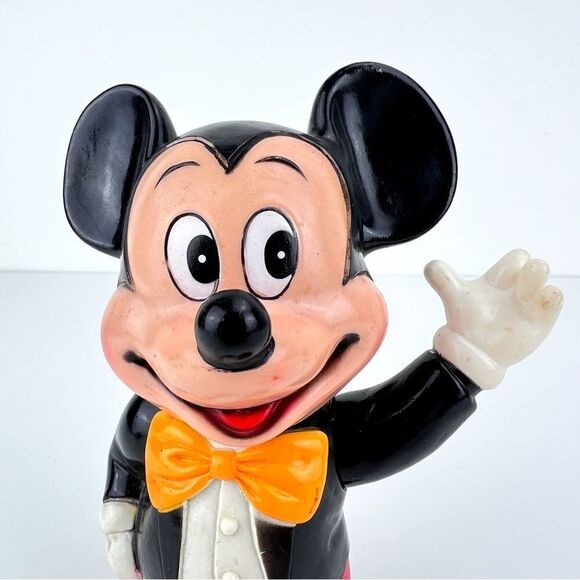 Mickey Mouse Bank Walt Disney Plastic Coin Bank Vintage 1970's - Picture 4 of 10